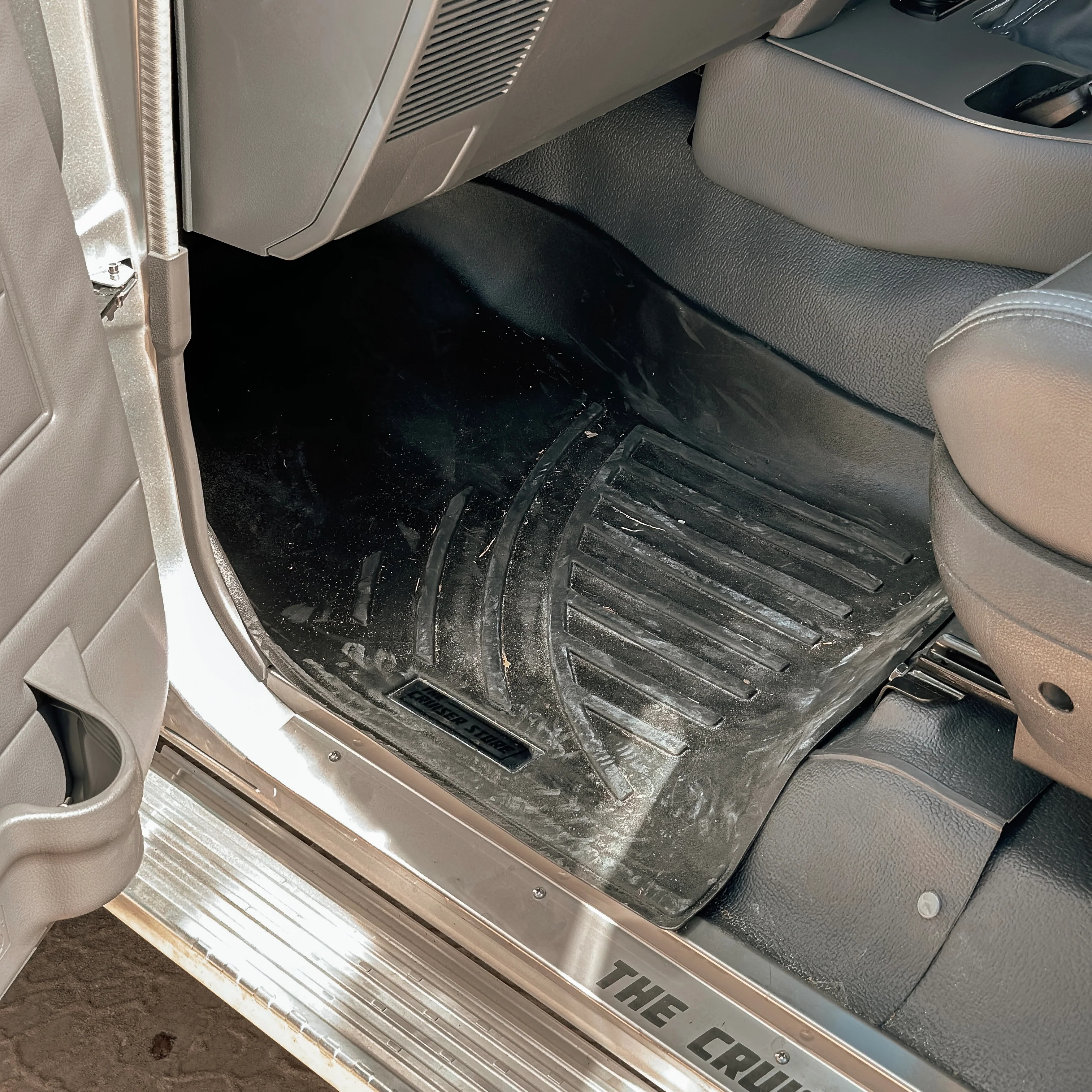 3D Moulded Floor Mats - Suitable for 70 Series Landcruiser - Image 5