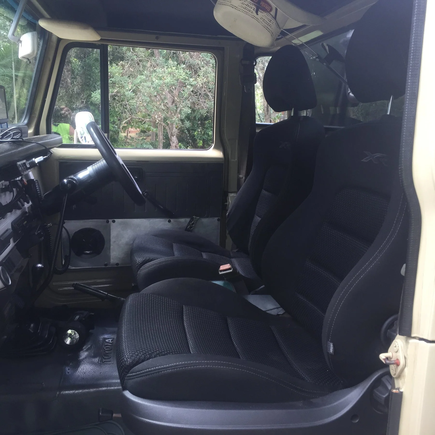 Seat Adapter Kit - Suitable for use with 40 Series LandCruiser - Image 4