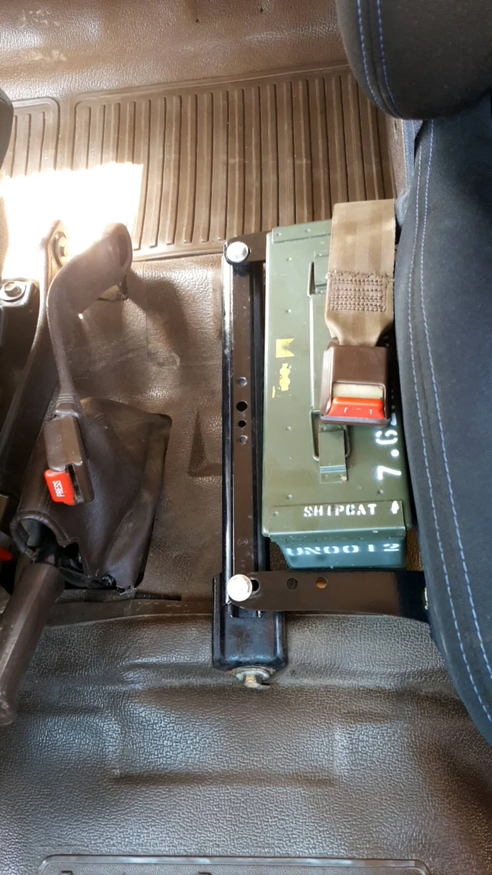 Seat Adapter Kit - Suitable for use with 60 Series LandCruiser - Image 6