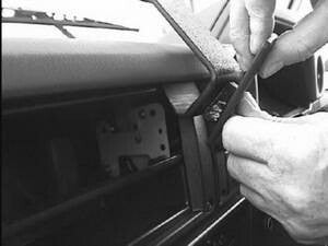 ClicOn Dash Mount - Suit 78 Series Troopy 84-07 - Angled Mount (652758) - Image 4