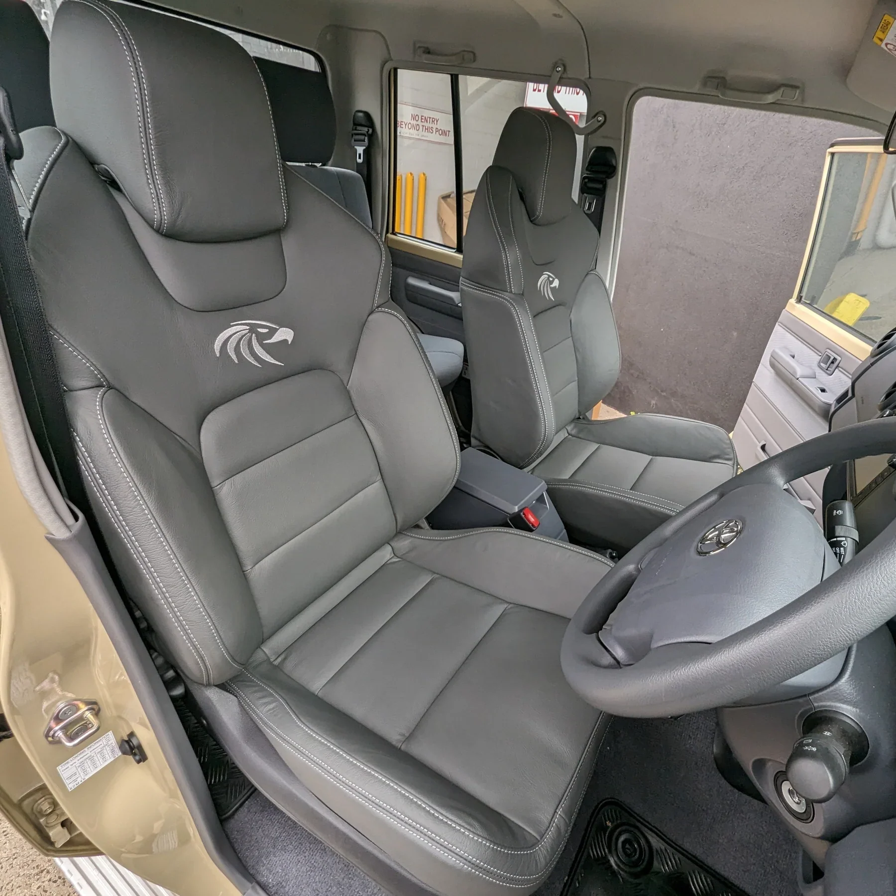 Huracan Fabrication Premium Touring Seats 70 Series (Incl 75,76,78 and 79) - Image 3