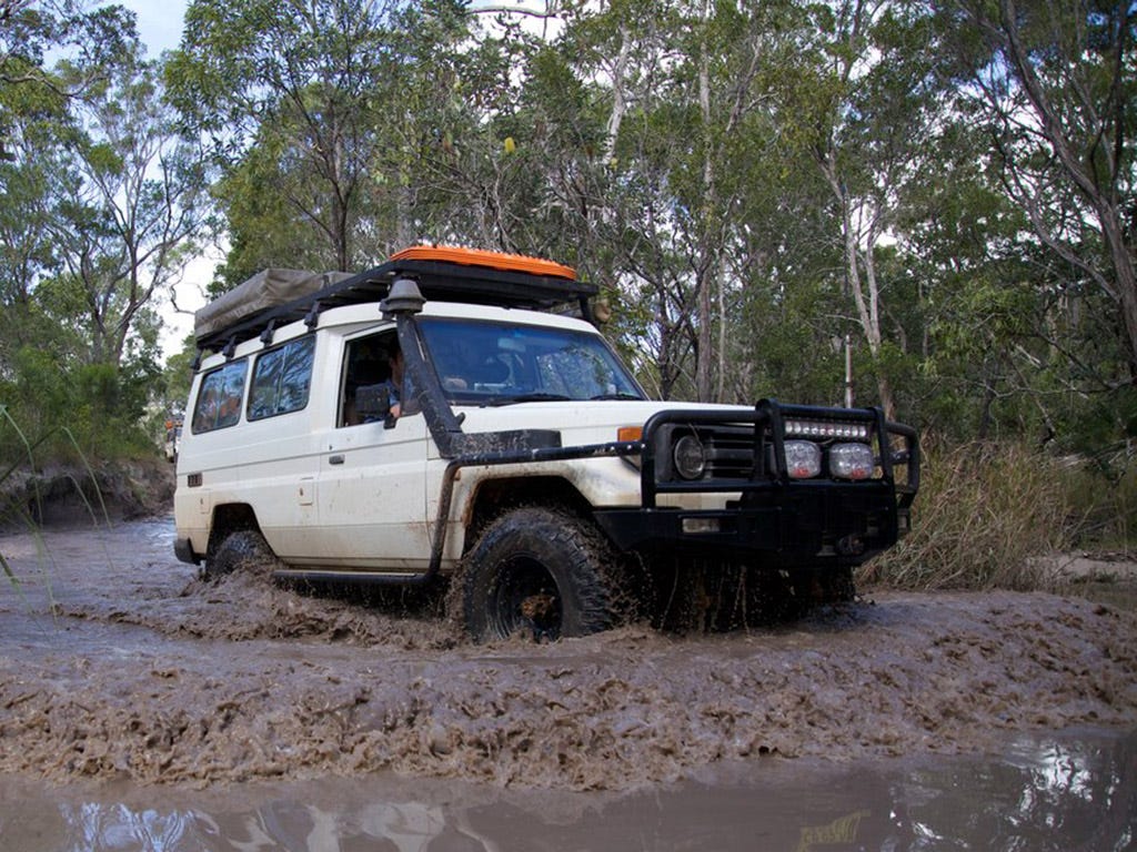 Toyota Land Cruiser 78 Troopy Slimline II Roof Rack Kit - Image 8
