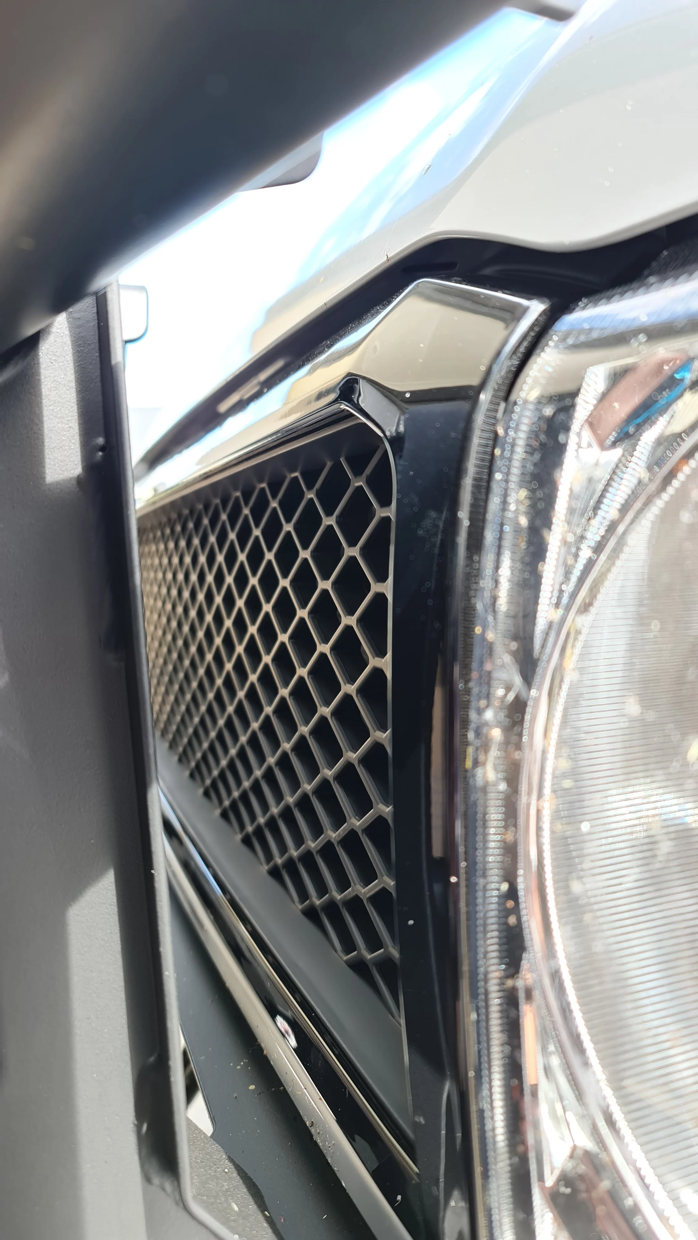 Mesh Grille - Suitable for use with 70 Series LandCruiser (2007-2022) - Image 4