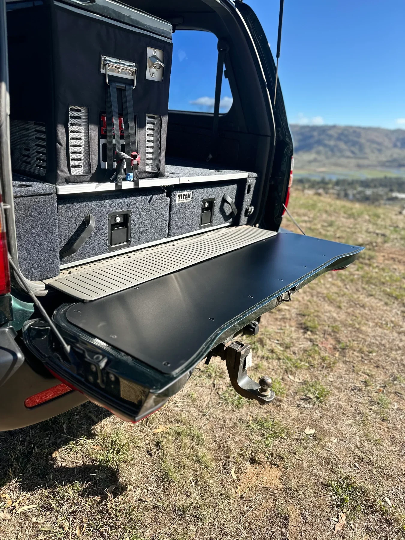 Tailgate Chopping Board - Suitable for use with 100/105 Series LandCruiser - Image 3